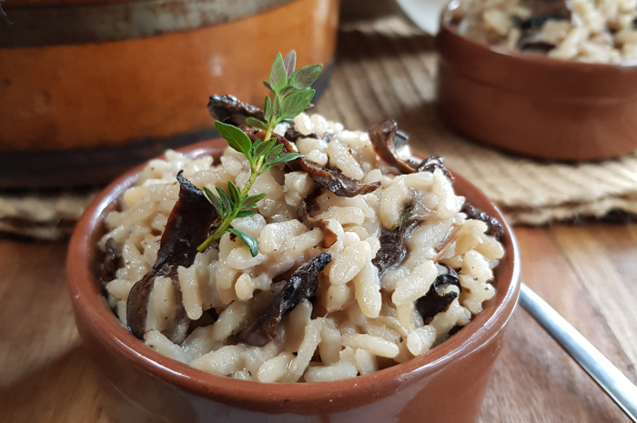 Arroz con hongos secos